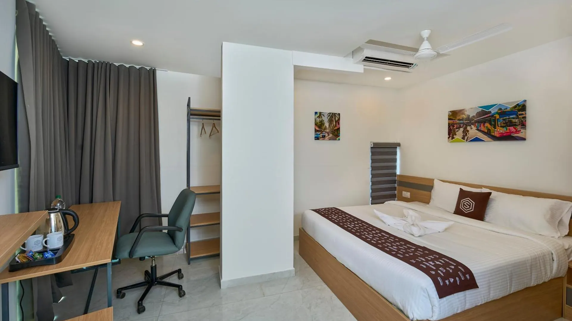 Sapphire Club Hub Hotel Kochi 3*,  India